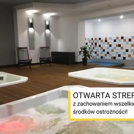 アパートホテル Stacja 605 カルパッチ