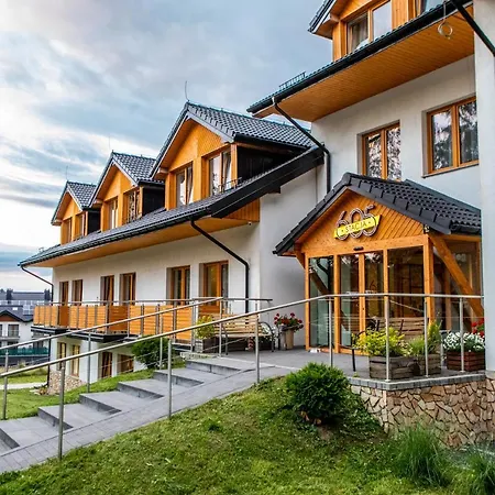 アパートホテル Stacja 605 カルパッチ