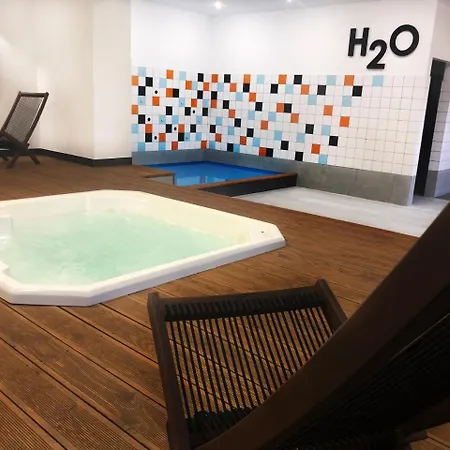 アパートホテル Stacja 605 4*