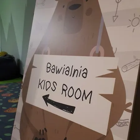 Stacja 605 アパートホテル 4*